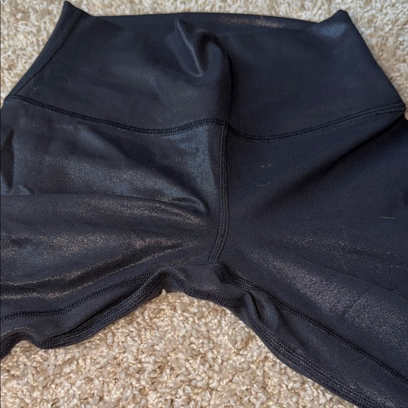 Lululemon Black Shine leggings size 4! - Picture 6 of 7